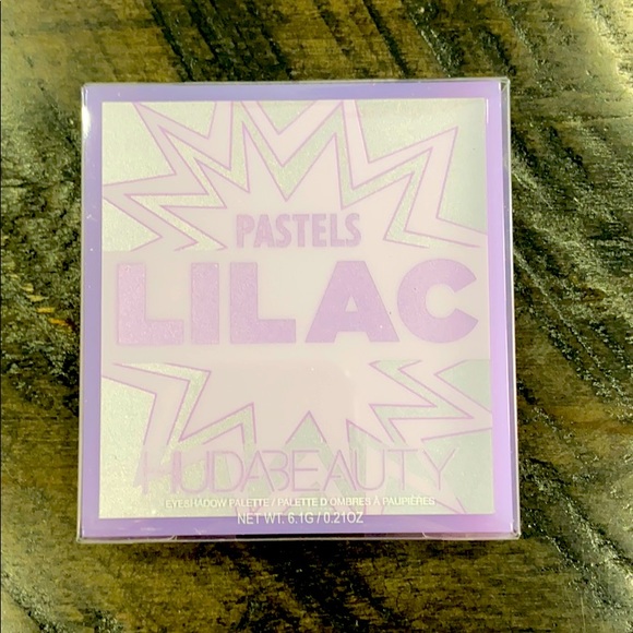 Huda Beauty Pastels Lilac Eyeshadow Palette - Picture 1 of 2